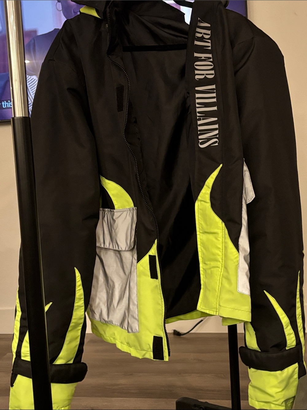 Hooded Black and Lime Green parka/Ski & Snowboard Jacket - Picture 3 of 6